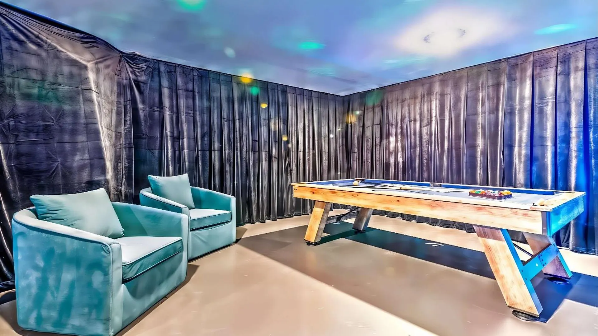 Rooftop Deck Game Room City Views In Nashville 0*,